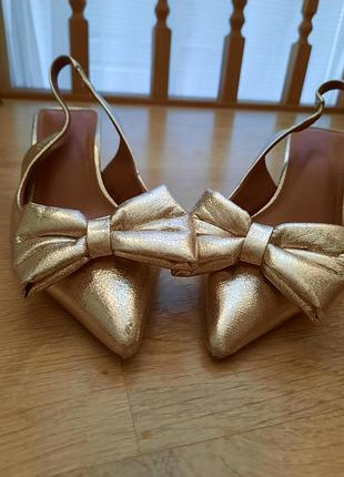 Туфли широкого кроя джазишоп ,для танцев .на среднем каблуке. 39-41 размер.