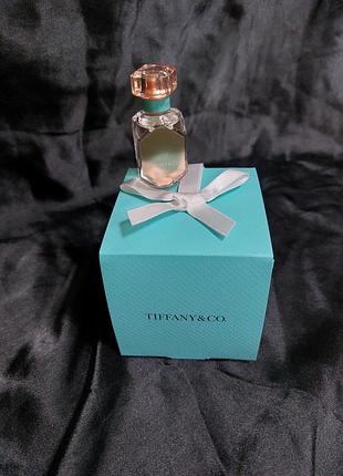 Tiffany&amp;co rose gold — парфюмированная вода с яркими нотами черной смородины и пудровым ирисом, миниатюра, 5 мл;