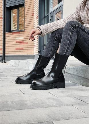 Брендові шкіряні черевики