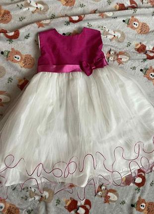 Гарна ошатна сукня 18/24 сукня на рочок сукня пишна