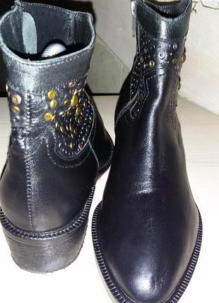 Lazamani (нидерланды ) стильные черные кожаные ботинки р 38 (24.5см)
