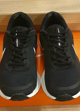 Кросівки найк nike revolution