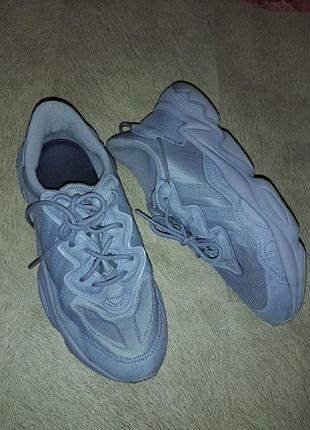 Кросівки adidas розмір 40 стані деальний