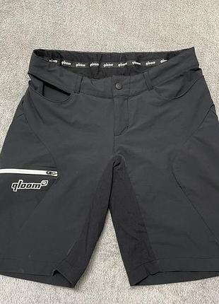 Велошорти qloom
состояние мин б\у пару пятен
размер 32 m