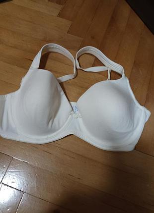 Отличный бюстгальтер triumph,p. 70c