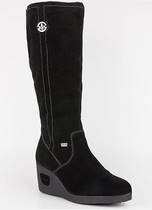 Нові жіночі чоботи на зиму