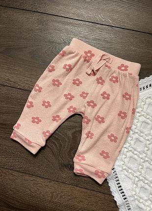 Рожеві штани з квітами на резинці для дівчинки 0-3 міс 62 см з віскозою віскоза