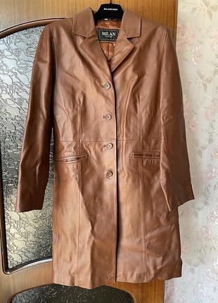 Шкіряний вінтажний плащ