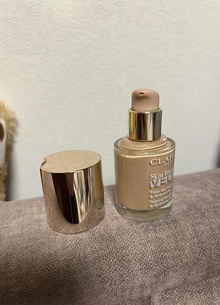 Матуючий тональний крем з поживним ефектом відтінок 112c 30 мл clarins skin illusion velvet