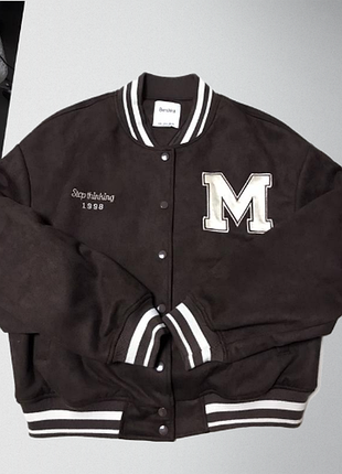 Жіноча курточка