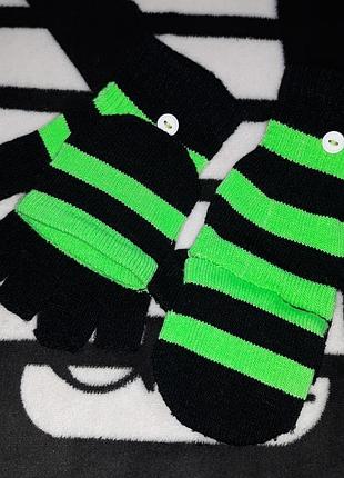 Перчатки перчатки