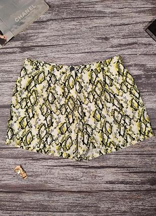 Женские шорты