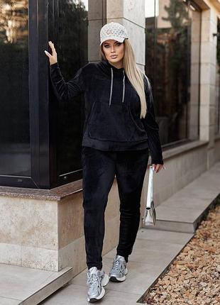 Женский брючный велюровый костюм