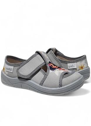 Дитячі текстильні капці для дівчинки waldi моана