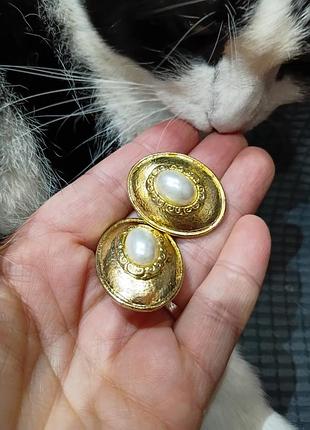 Шикарные большие клипсы, акцентные, тяжелые, пряные на,givenchy, американский винтаж