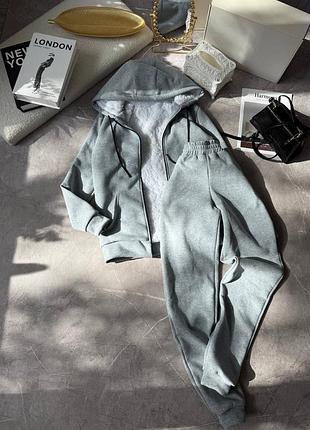 Зимовий костюм на хутрі