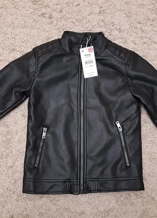 Куртка з екошкіри для дівчат на ріст 128 см,нова