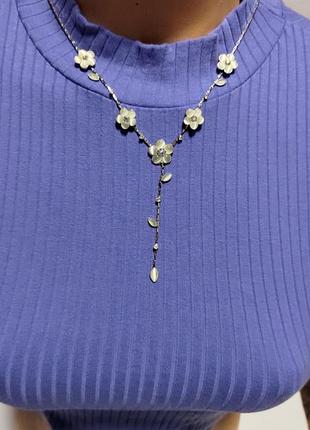 Колье. цветы