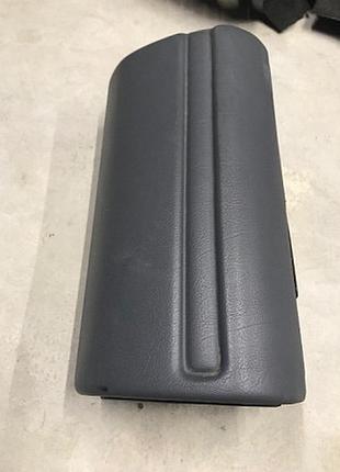 Бу бардачок в торпедо renault laguna 1, 7700824128