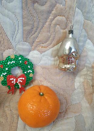 Елочная винтажная игрушка хижинка