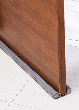 Ущільнювач дверей