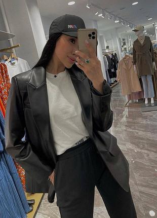 Женский кожаный пиджак черный мод.4082