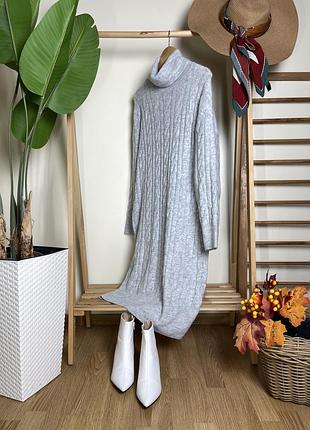 Тепла вʼязана сукня