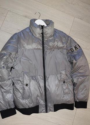 Dkny usa бомбер на пуху