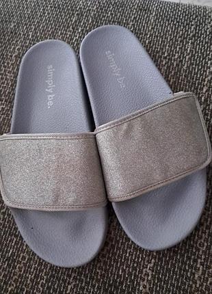Шльопки сірі