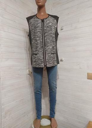 Теплая жилетка на молнии