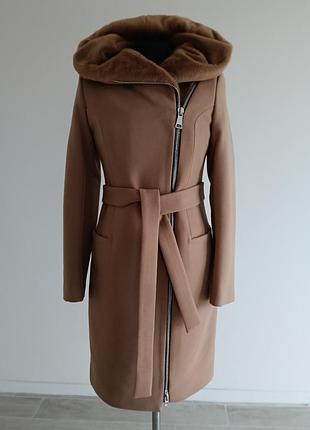 Пальто женское зимнее