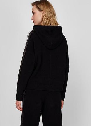 Tommy hilfiger женское черное худи flex relaxed 2