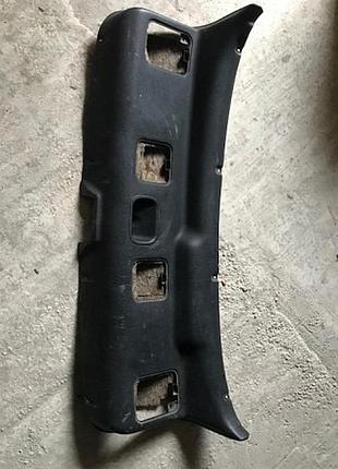 Бу обшивка крышки багажника renault laguna 1, 7700410208, 7700410207, хетчбэк