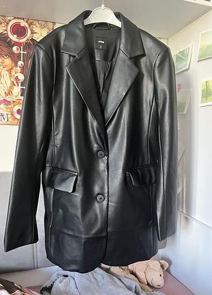 Терміново новий піджак екошкіра s