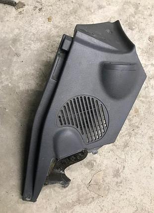Бу обшивка багажника задняя правая renault laguna 1 хетчбэк 7700842955