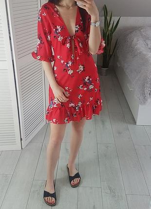 Платье цветочный принт. идеальное состояние