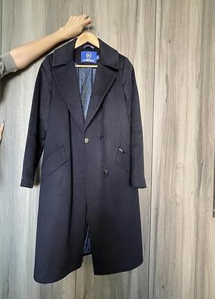 Вовняне темно-синє пальто від kornev