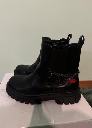 Челсі deezee 4