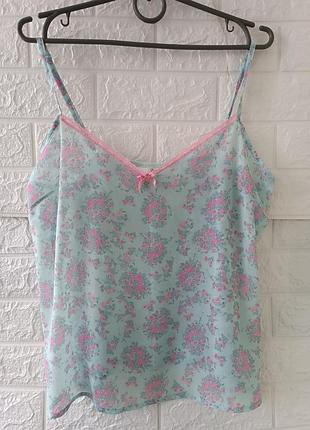 Великолепная нежная майка в сеточку