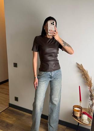 Жіночий шкіряний топ