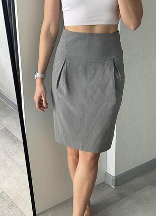 Спідниця-олівець у сірому кольорі 34 розмір