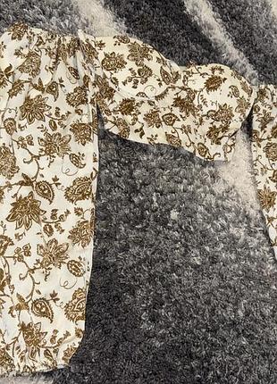 Топ з довгими рукавами