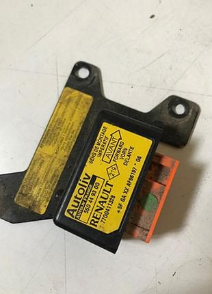 Бу датчик удара airbag 7700411328, 550449300 renault laguna 1
