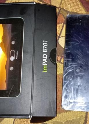 Планшет на дві sim у робочому стані з документами