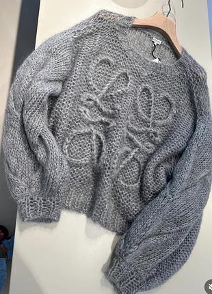 Светр відомого бренду