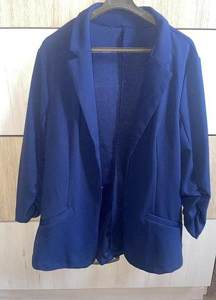 Темно-синій піджак блейзер