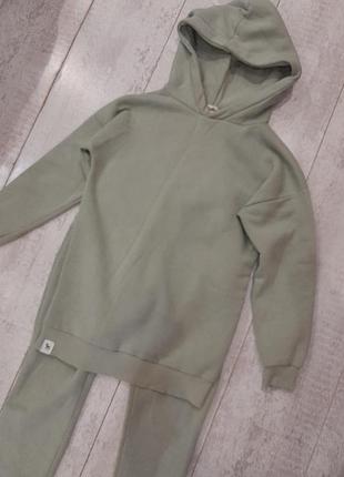 Теплый добротный спортивный костюм удлиненное худи