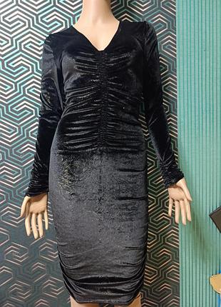Бархатное платье с блеском