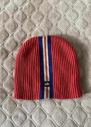 Вінтажна крута шапка nike