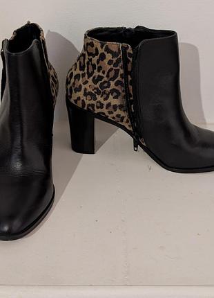 Ботильйони шкіряні